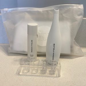 Rodan + Fields pore cleaning tool and accessories